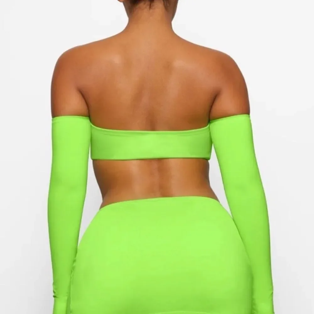 NWT SKIMS Recycled Swim Long Sleeve Bikini Neon Green Swim Top